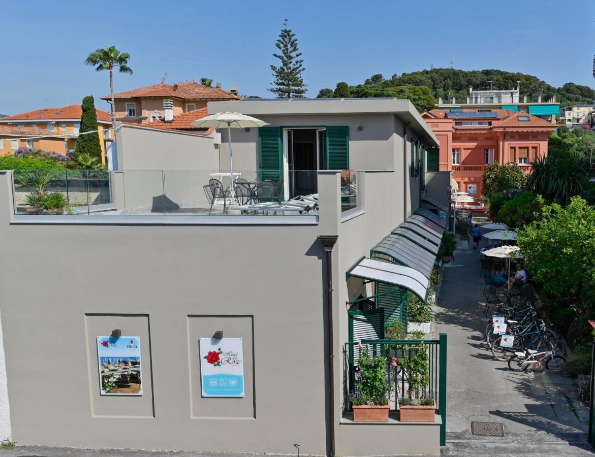 Hotel Delle Rose San Bartolomeo Al Mare Exterior foto