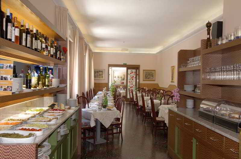 Hotel Delle Rose San Bartolomeo Al Mare Exterior foto